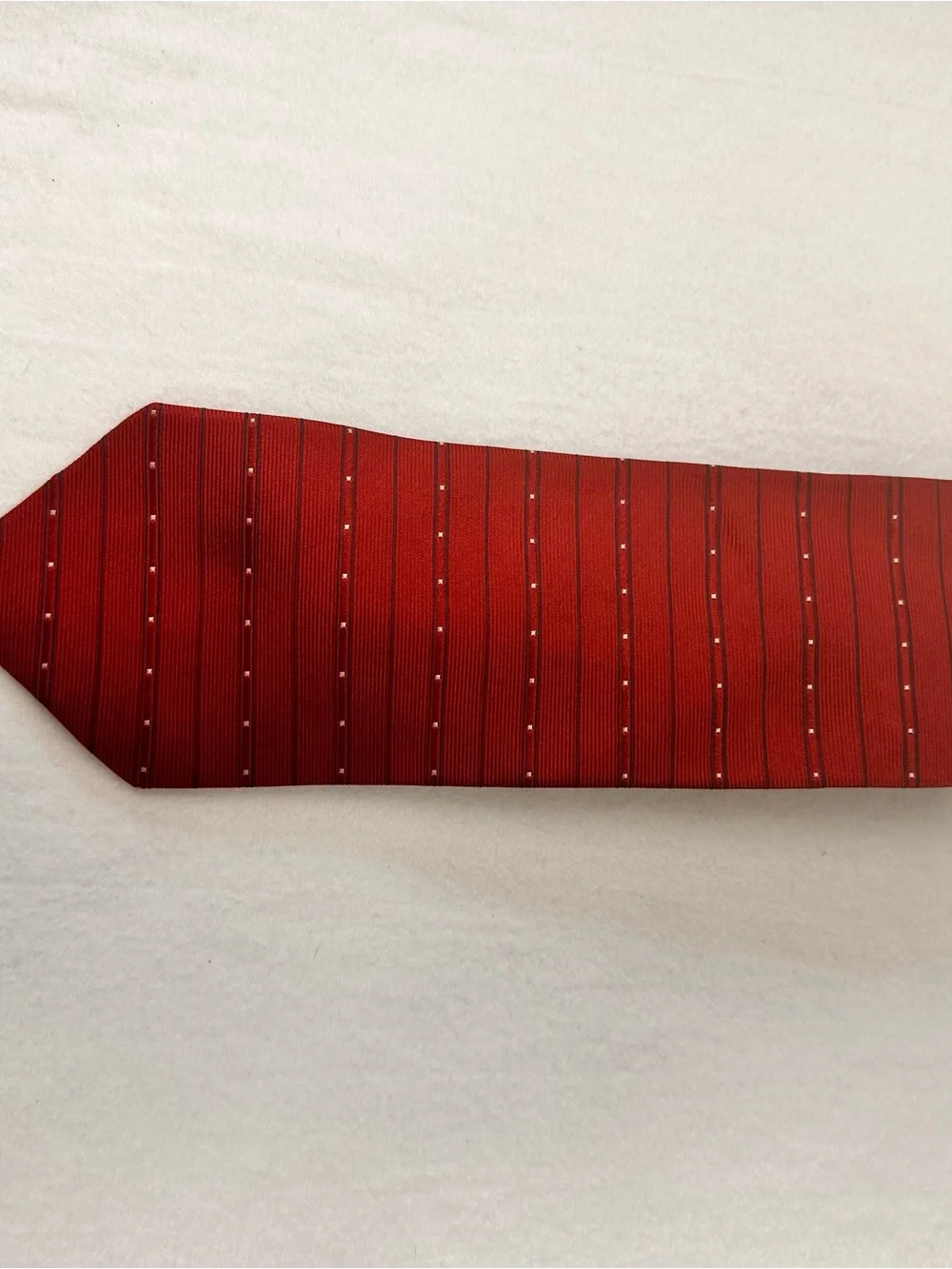 Classic Red Striped Men's Tie - Unbranded